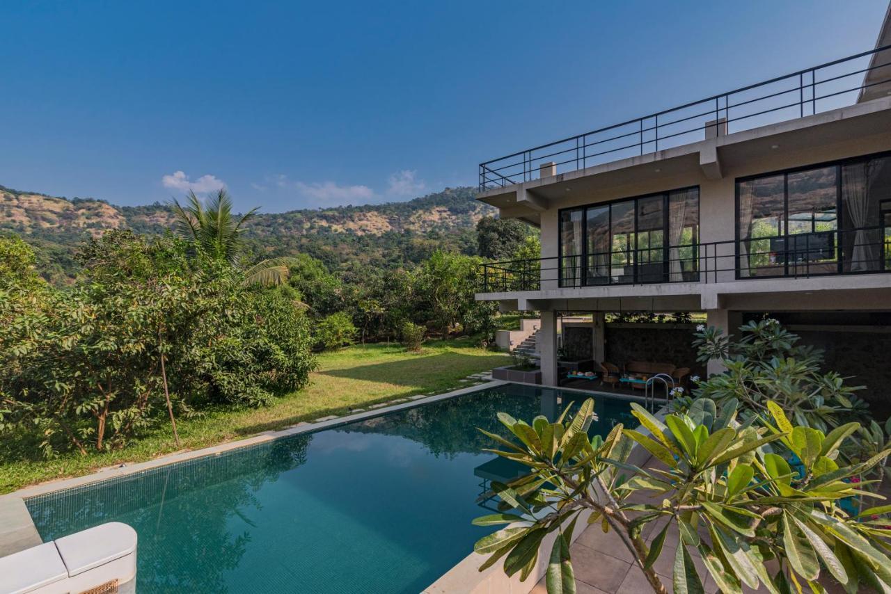 Saffronstays Mountain Aer, Karjat Bagian luar foto